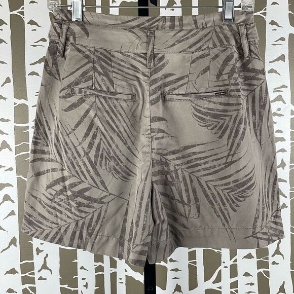 WHBM High Rise Short Khaki Tropical Print 4 - Picture 4 of 13